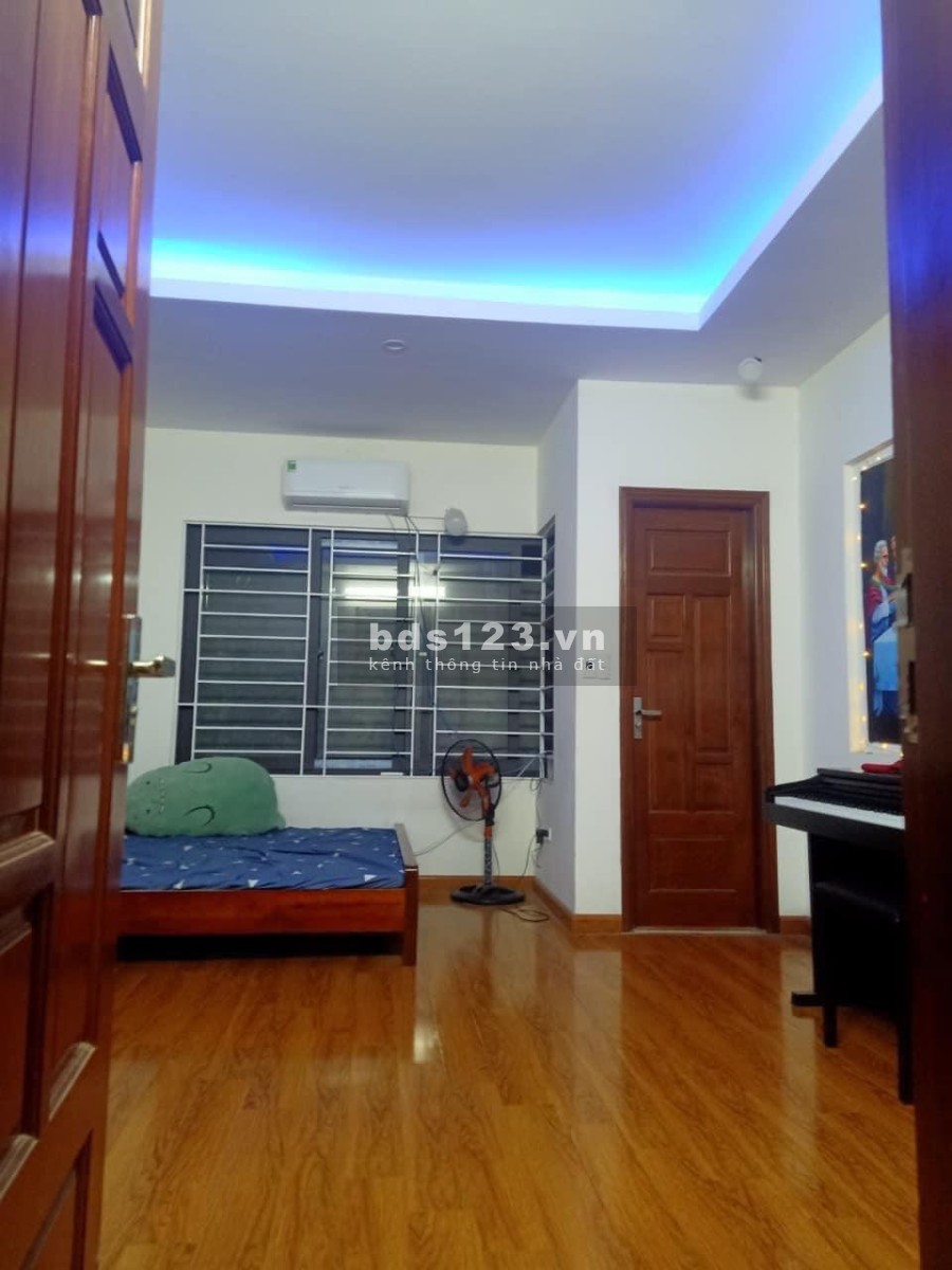 Bán nhà ngõ nông ô tô mặt phố 30m, Phạm Văn Đồng, nội thất giá trị, chốt nhanh giá 3.6 tỷ