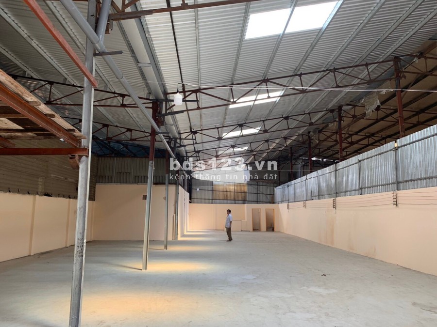 Cho thuê kho diện tích sử dụng 400m2, đường số Tân Quy, giá cho thuê 35 triệu/tháng