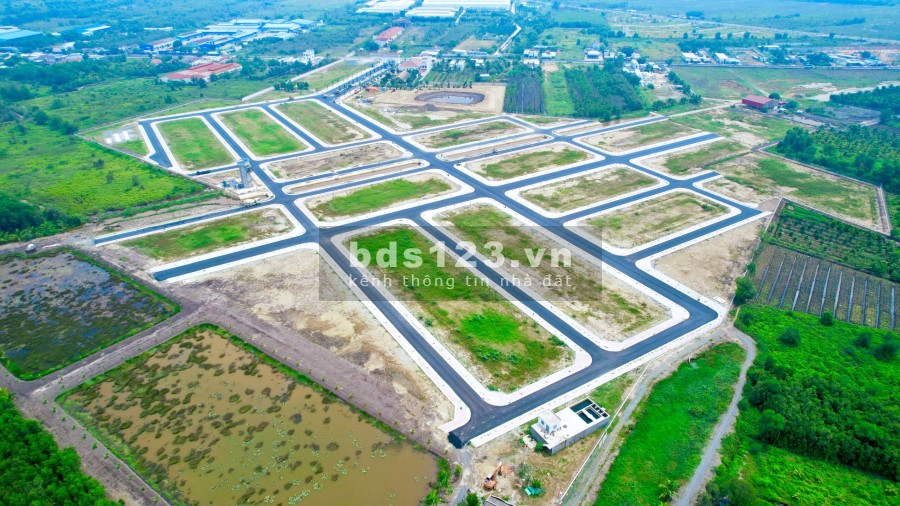 Mở bán đợt đầu tiên The Diamond City mặt tiền đường DT824 sổ riêng T/toán Chỉ cần 450tr