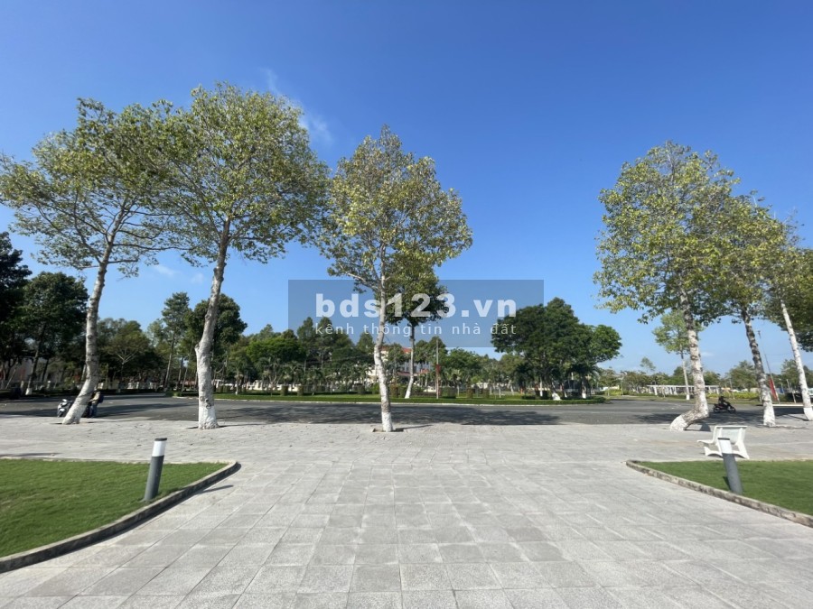 Cần bán gấp nền ngộp khu Ngân Thuận Cần Thơ, pháp lý đầy đủ, giá tốt khu dân cư tiện ích đủ