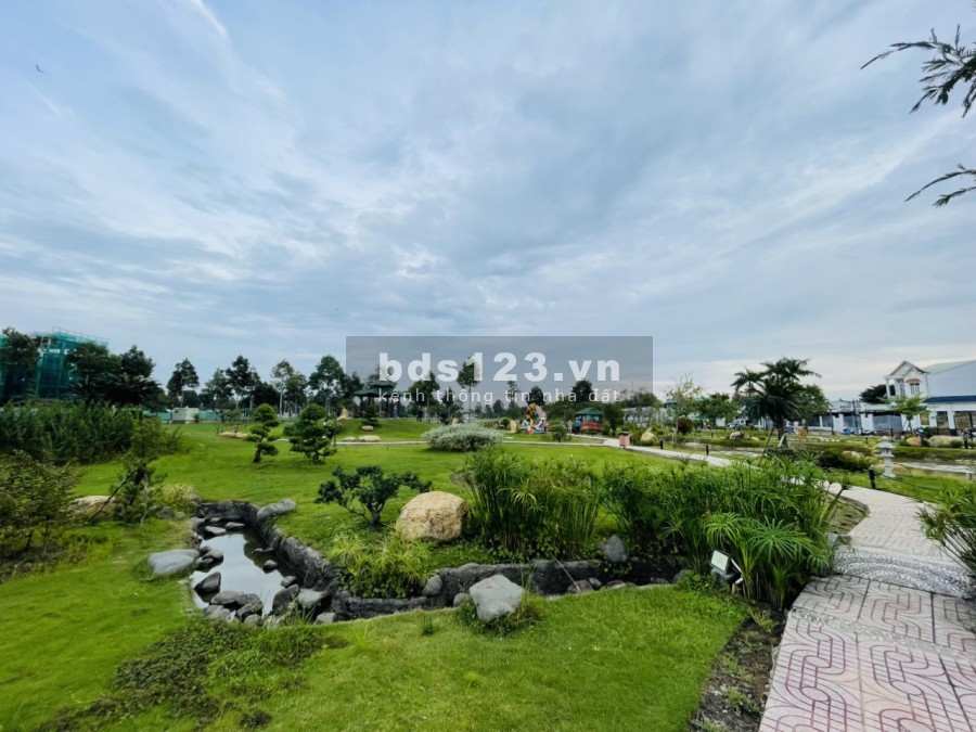 Cần bán gấp nền ngộp khu Ngân Thuận Cần Thơ, pháp lý đầy đủ, giá tốt khu dân cư tiện ích đủ