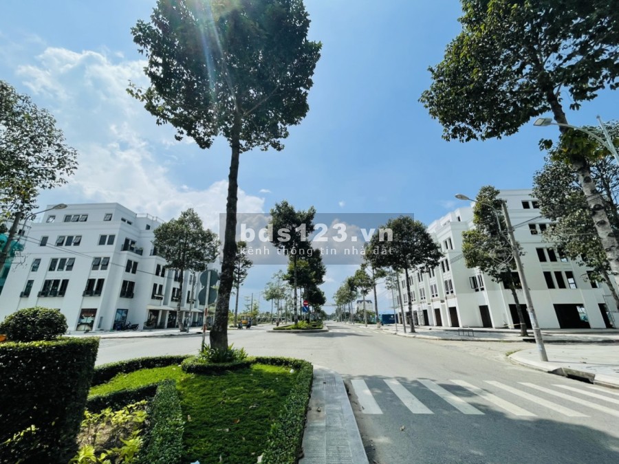 Cần bán gấp nền ngộp khu Ngân Thuận Cần Thơ, pháp lý đầy đủ, giá tốt khu dân cư tiện ích đủ