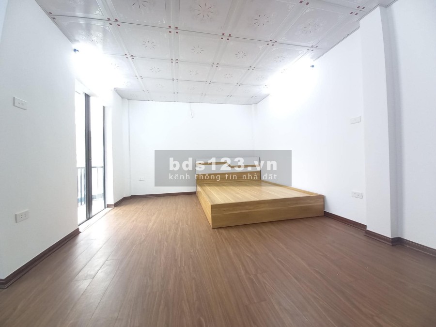 10 ra mặt phố nhà mới đầy đủ nội thất, phù hợp cả cho thuê và ở, khu dân trí cao, tiện ích đủ