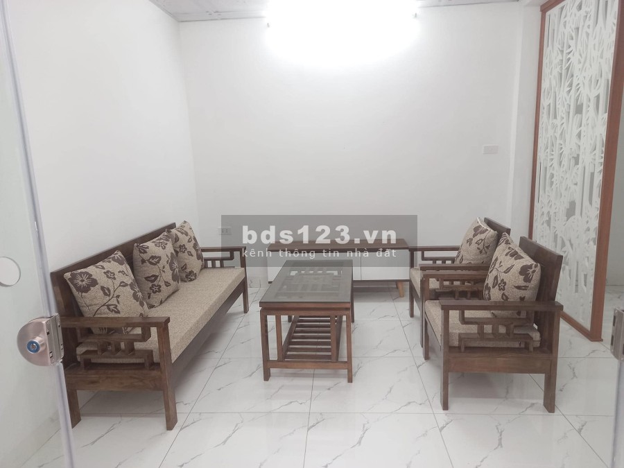 10 ra mặt phố nhà mới đầy đủ nội thất, phù hợp cả cho thuê và ở, khu dân trí cao, tiện ích đủ