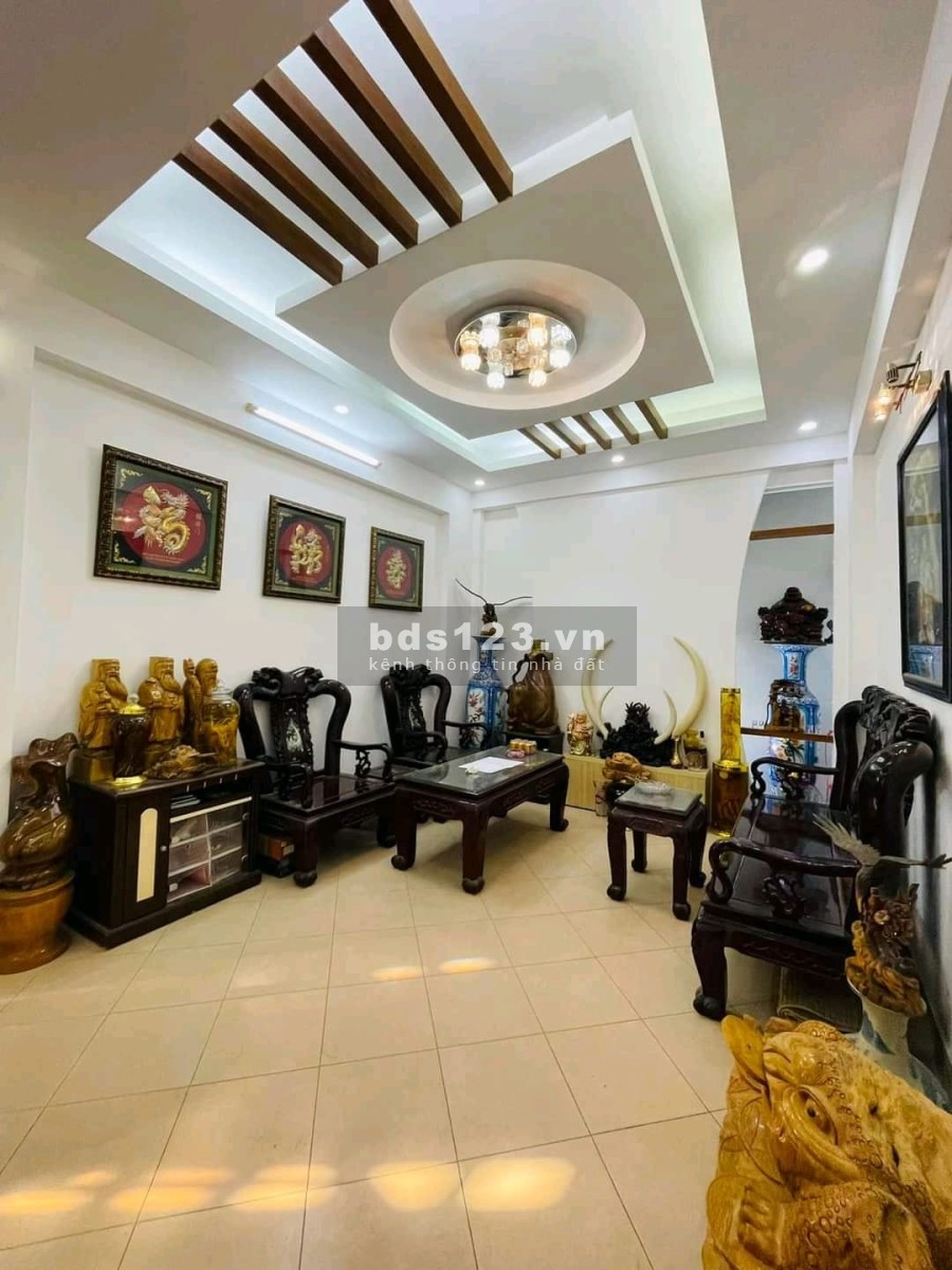 Bán duy nhất căn siêu hiếm đường Kim Giang, chủ tặng nội thất gỗ Lim, DT 50M, nhỉnh 5, SĐCC sẵn sàng