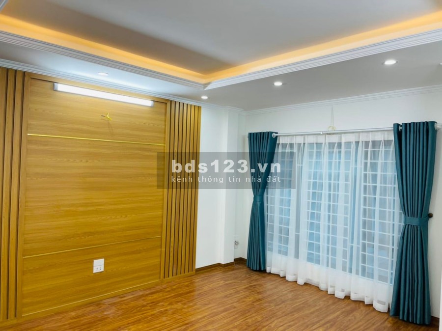 Nhà đẹp Hoàng Đạo Thành, ngõ thông không gian thoáng, thiết kế hiện đại, khu dân cư đông