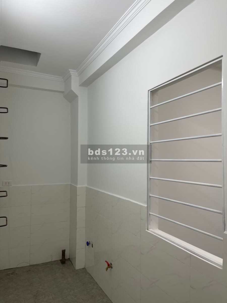 Nhà đẹp Hoàng Đạo Thành, ngõ thông không gian thoáng, thiết kế hiện đại, khu dân cư đông