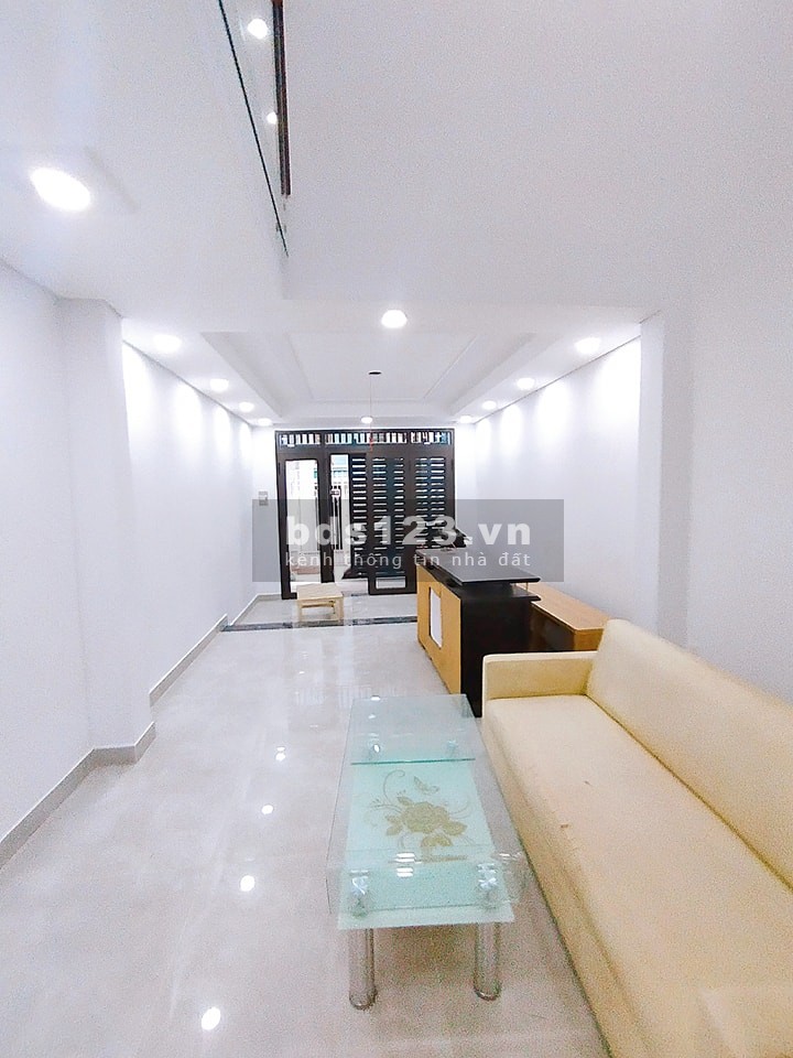 Nhà Trần Bình Trọng Quận 5, 10m ra hẻm xe hơi diện tích 57m2,…