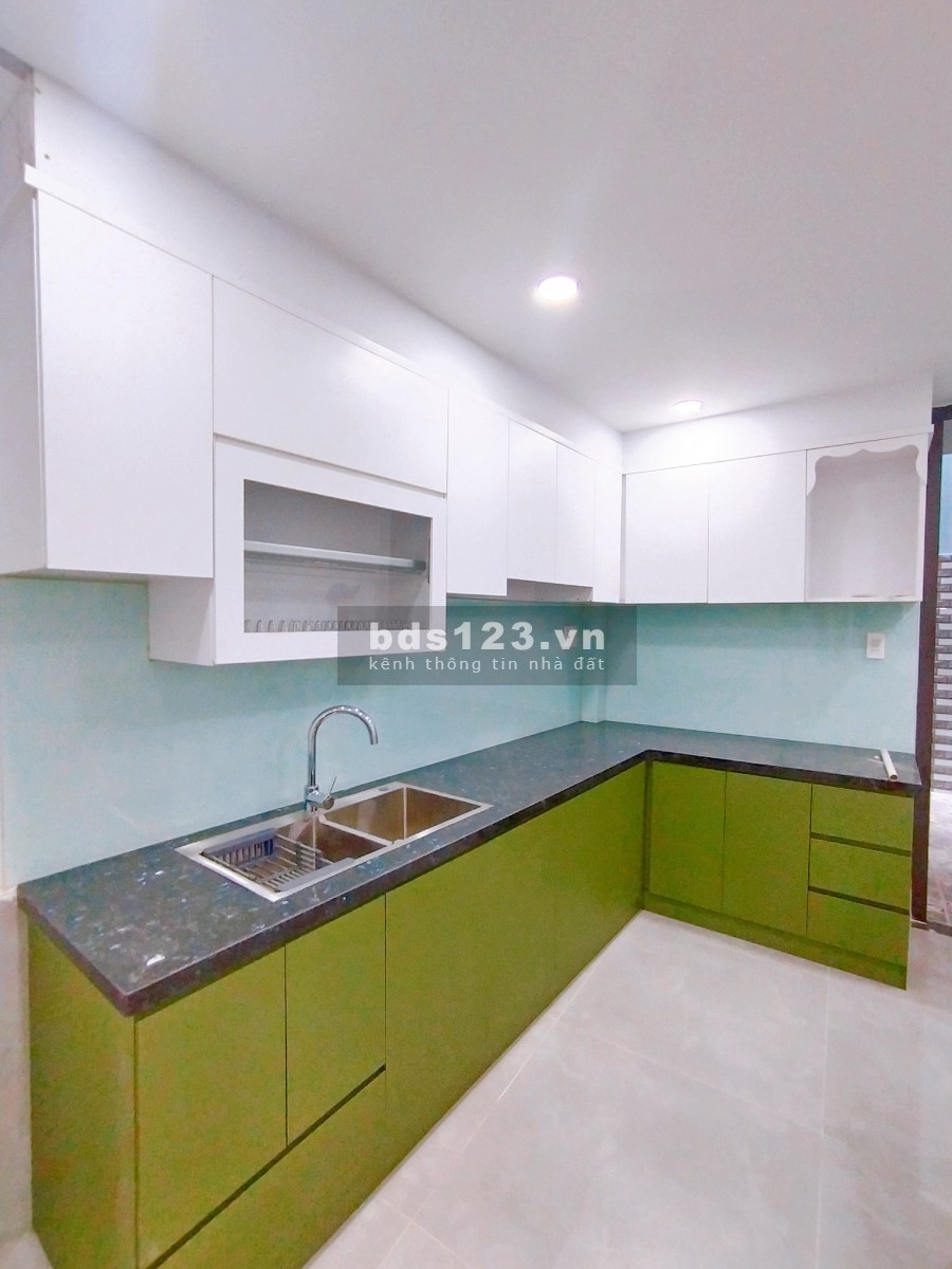 Nhà Trần Bình Trọng Quận 5, 10m ra hẻm xe hơi diện tích 57m2,…