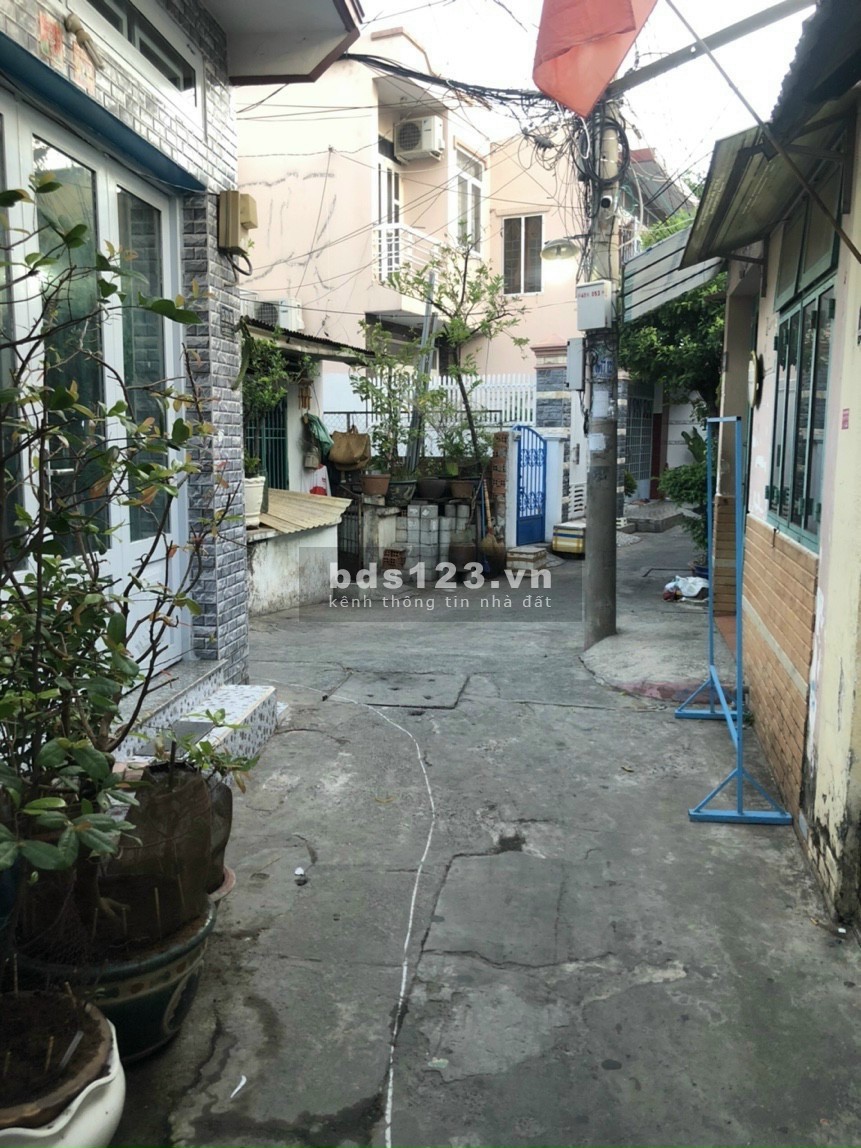 Bán nhà giá rẻ 4 phòng ngủ phường 22 Bình Thạnh giá bán 4.1 tỷ, bớt lộc, lh 0879685293