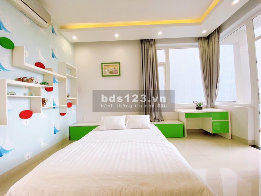 Bán gấp khách sạn tiêu chuẩn 3 sao 35 phòng đường Phan Chu Trinh. P.2