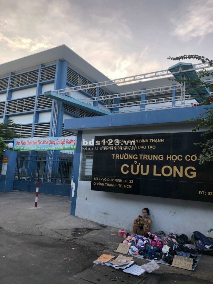 Bán nhà giá rẻ 4 phòng ngủ phường 22 Bình Thạnh giá bán 4.1 tỷ, bớt lộc, lh 0879685293
