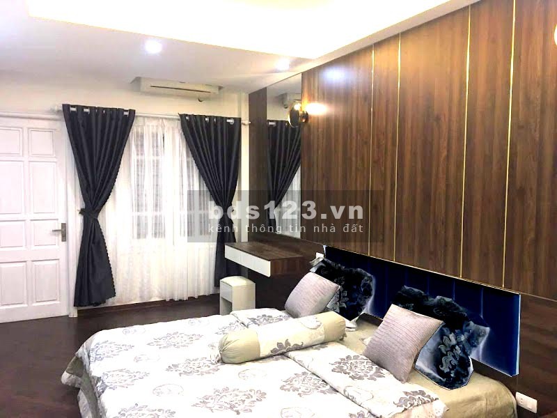 Nghĩa Tân, DT 55m, mặt tiền 4m, kinh doanh đỉnh, giá bán chỉ 12 tỷ 350 có thương lượng