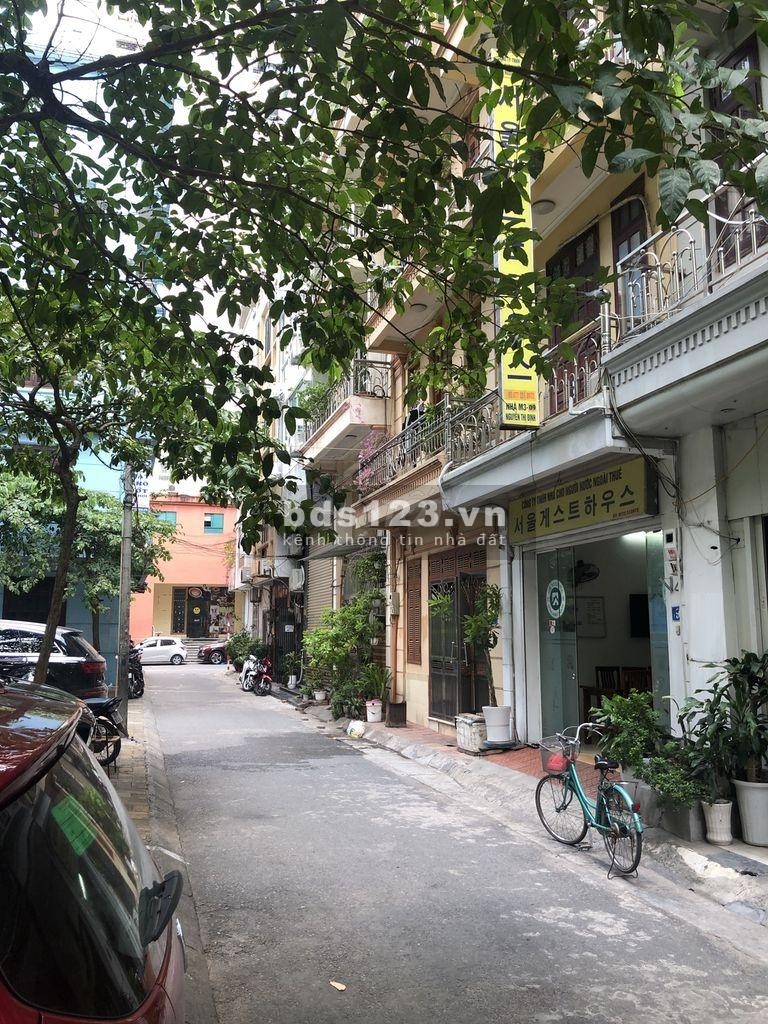 Bán nhà Hoàng Minh Giám, 5 tầng, 3 ngủ, nhà kiên cố, đẹp lung linh khu an ninh tốt