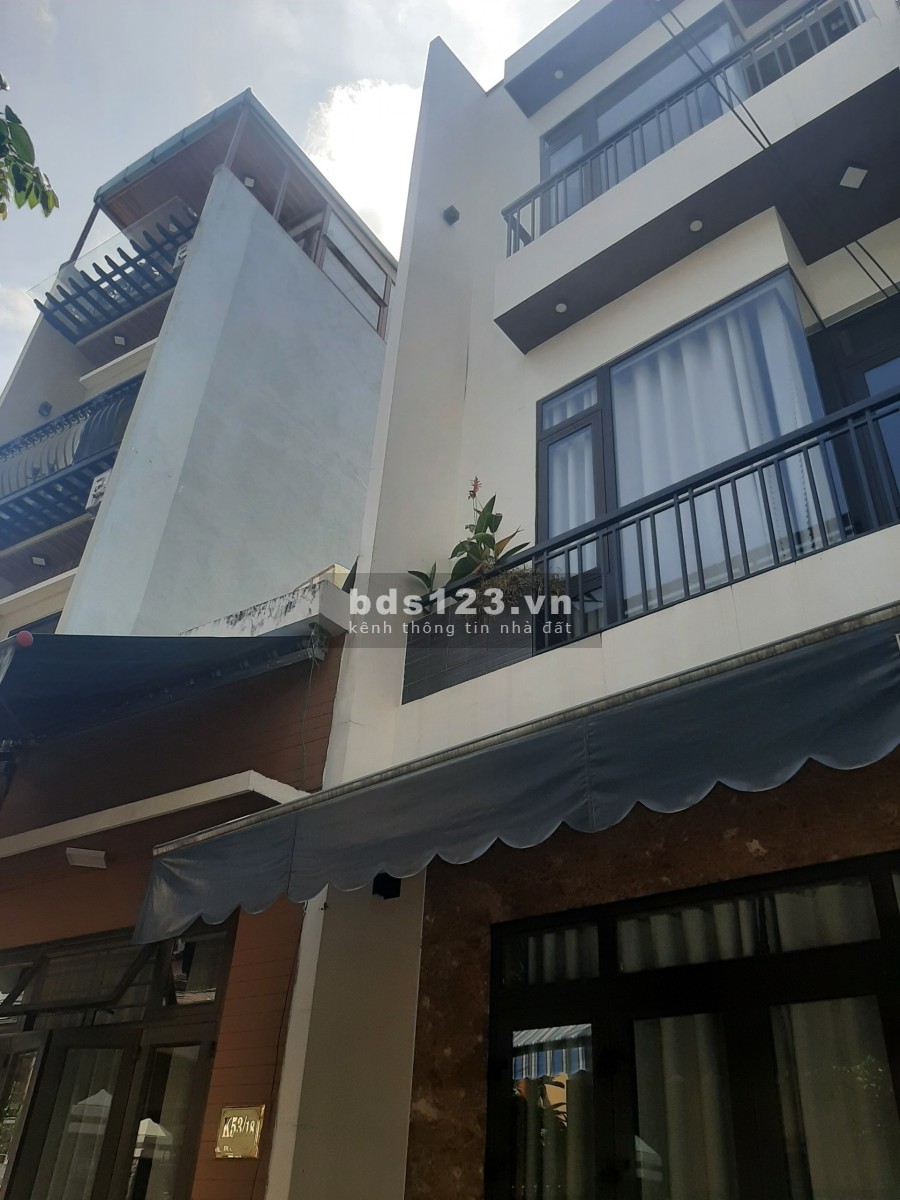 Bán nhà nguyên căn diện tích 100m2, gần chợ đêm giá tỷ, liên hệ 0705882705 sổ sẵn chính chủ
