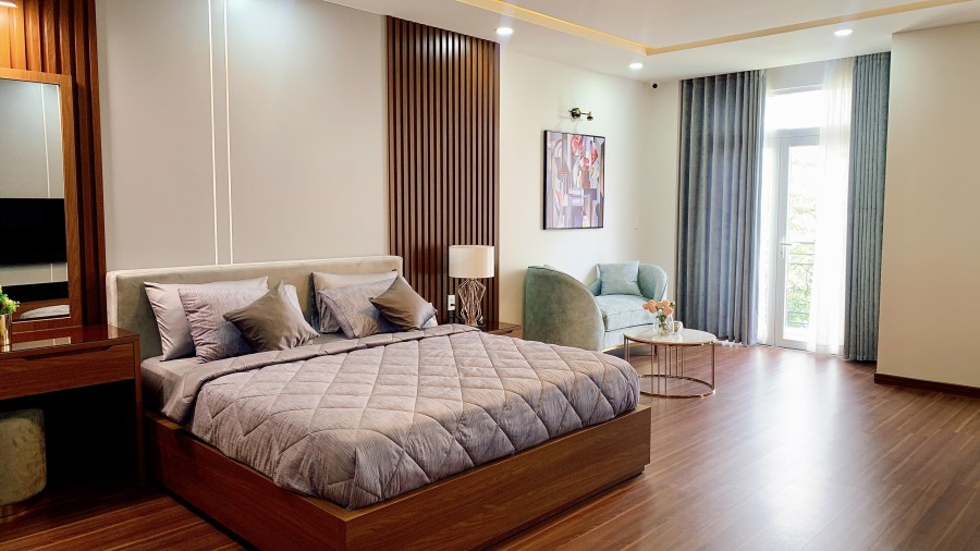 Tôi chính chủ 0927.56.1116 cần bán gấp nhà 1 trệt, 2 lầu đúc thành phố Dĩ An Bình Dương