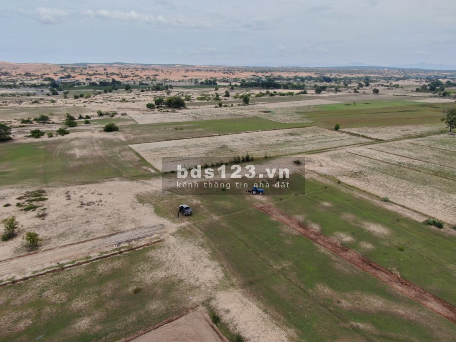 Bán lô đất cách biển chỉ 3km quy hoạch thổ cư đường lớn, hạ tầng giao thông đồng bộ
