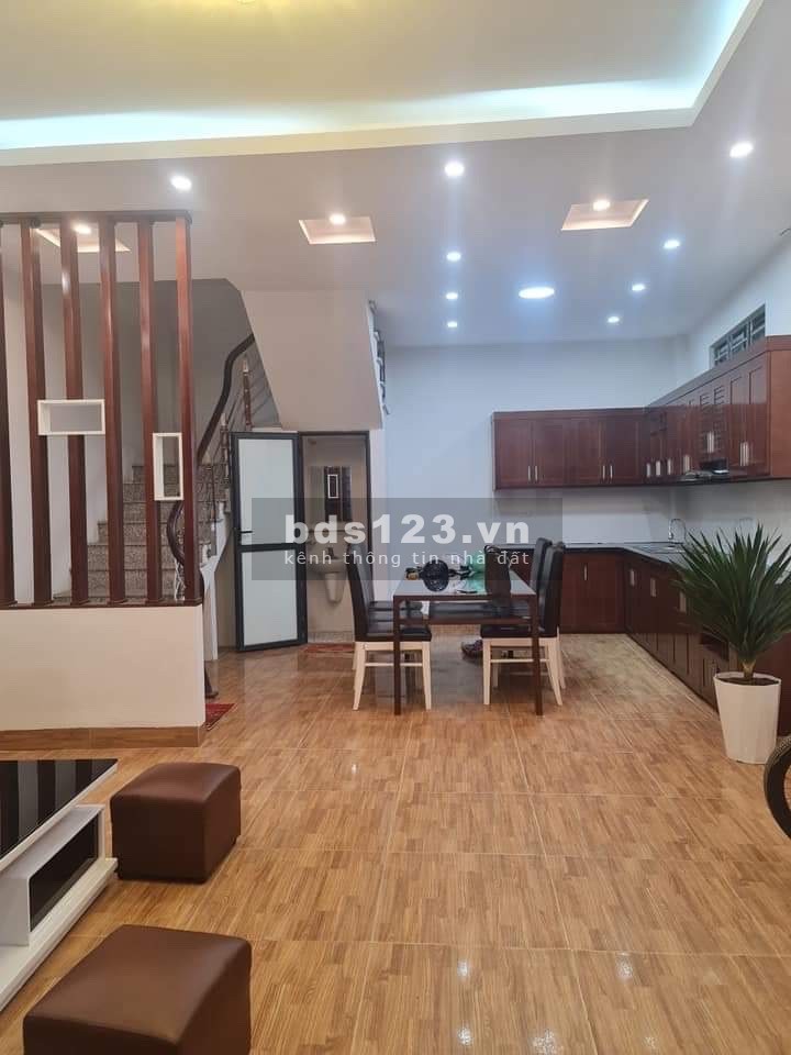 Bán nhà Lô góc Ngọc Hồi diện tích sử dụng 45m2 mặt tiền 5m giá bán chỉ 3.55 tỷ