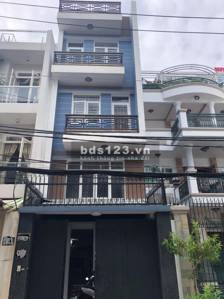 Nhà Nguyễn Trãi Quận 1, 5 tầng đúc BTCT, sân thượng giá chỉ 7,9 tỷ lh 0901336567