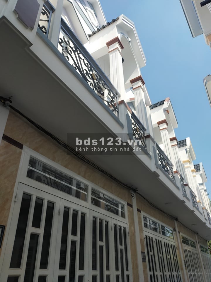 Nhà phố giá rẻ liên hệ tư vấn chi tiết 0964381052, giá tốt đầu tư, nhà mới xây xong