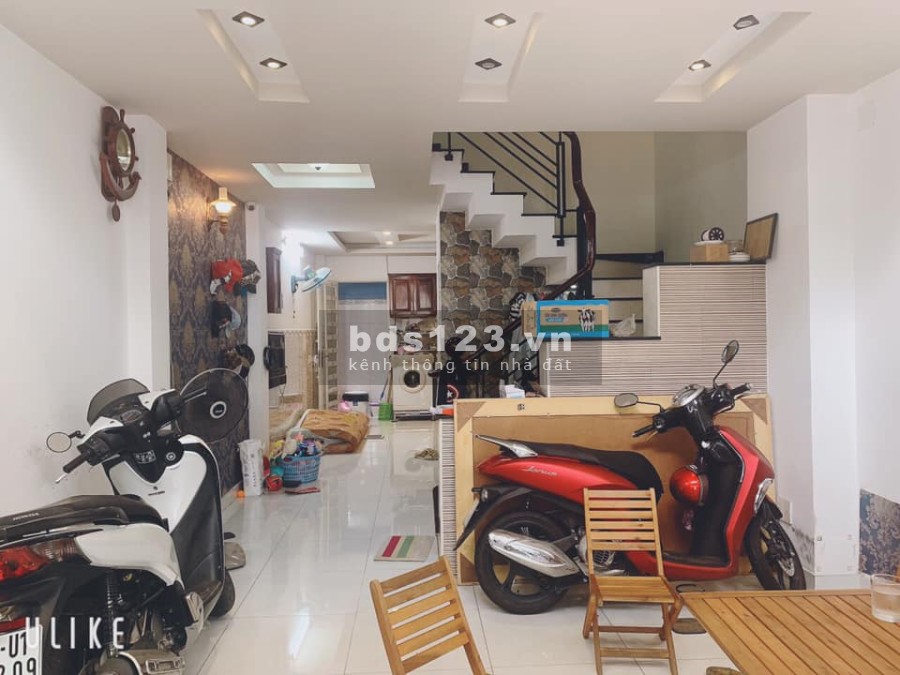 Nhà Nguyễn Trãi Quận 1, 5 tầng đúc BTCT, sân thượng giá chỉ 7,9 tỷ lh 0901336567