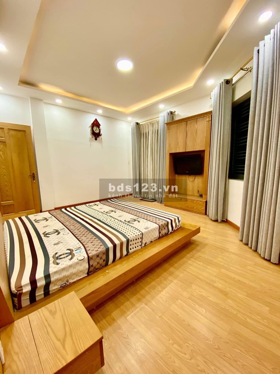 Bán gấp nhà mặt tiền Đặng Minh Trứ, Tân Bình, 76m2, giá chỉ 9.X tỷ, 0888045508
