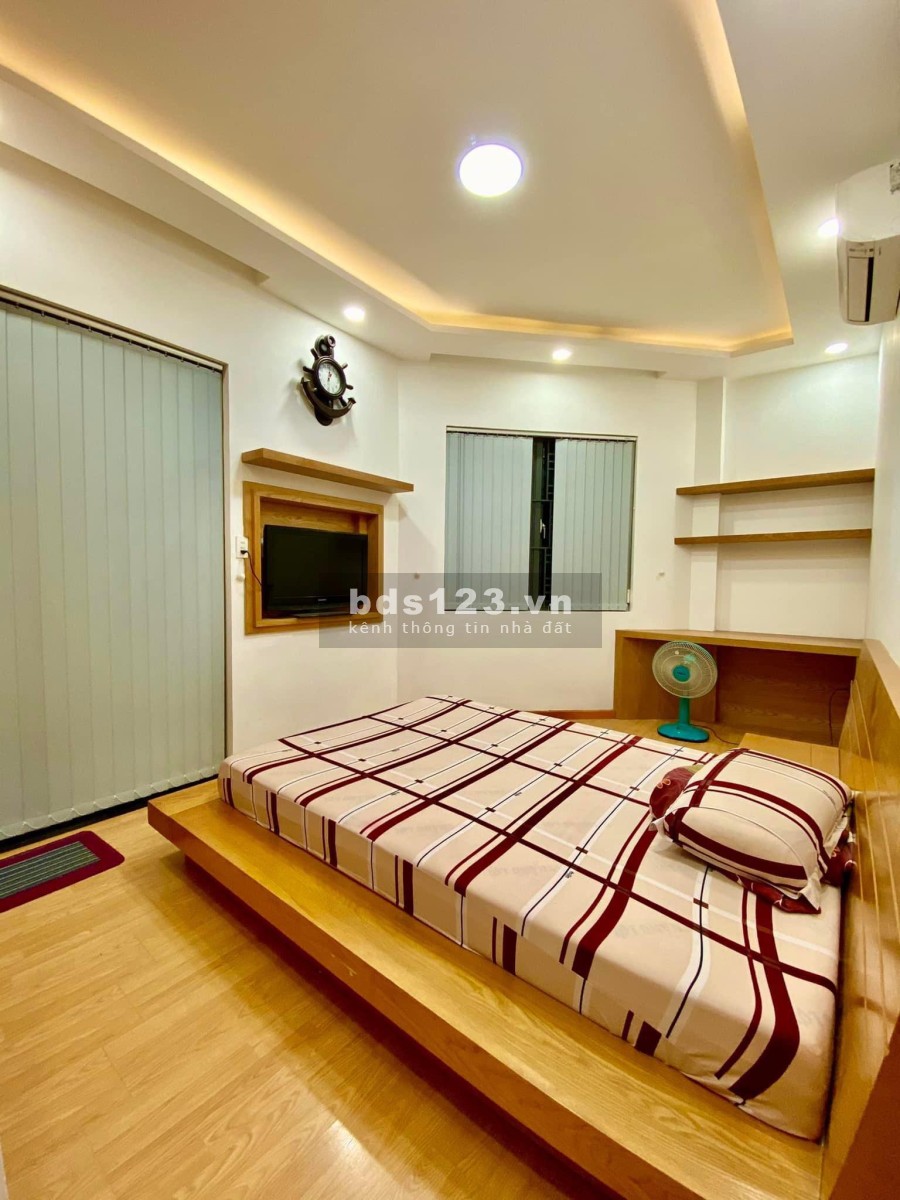 Bán gấp nhà mặt tiền Đặng Minh Trứ, Tân Bình, 76m2, giá chỉ 9.X tỷ, 0888045508