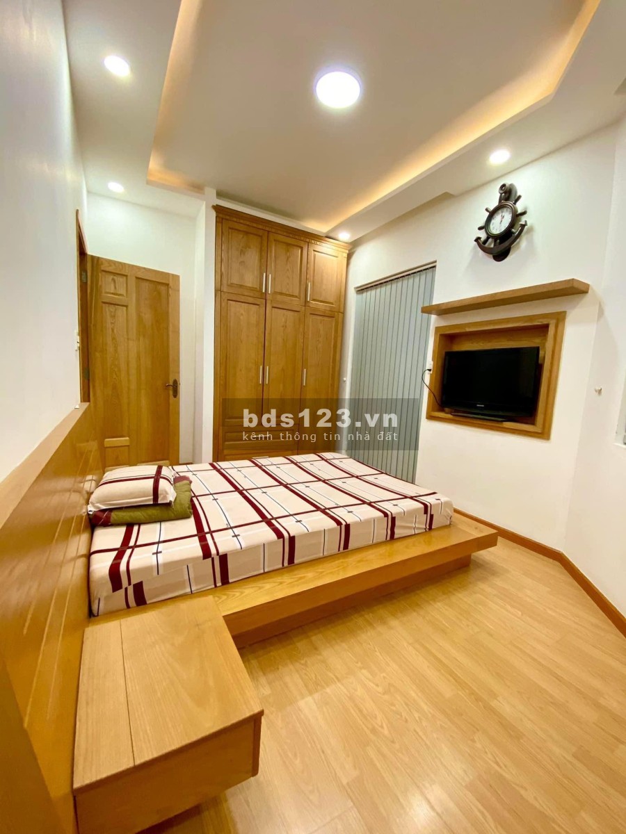 Bán gấp nhà mặt tiền Đặng Minh Trứ, Tân Bình, 76m2, giá chỉ 9.X tỷ, 0888045508