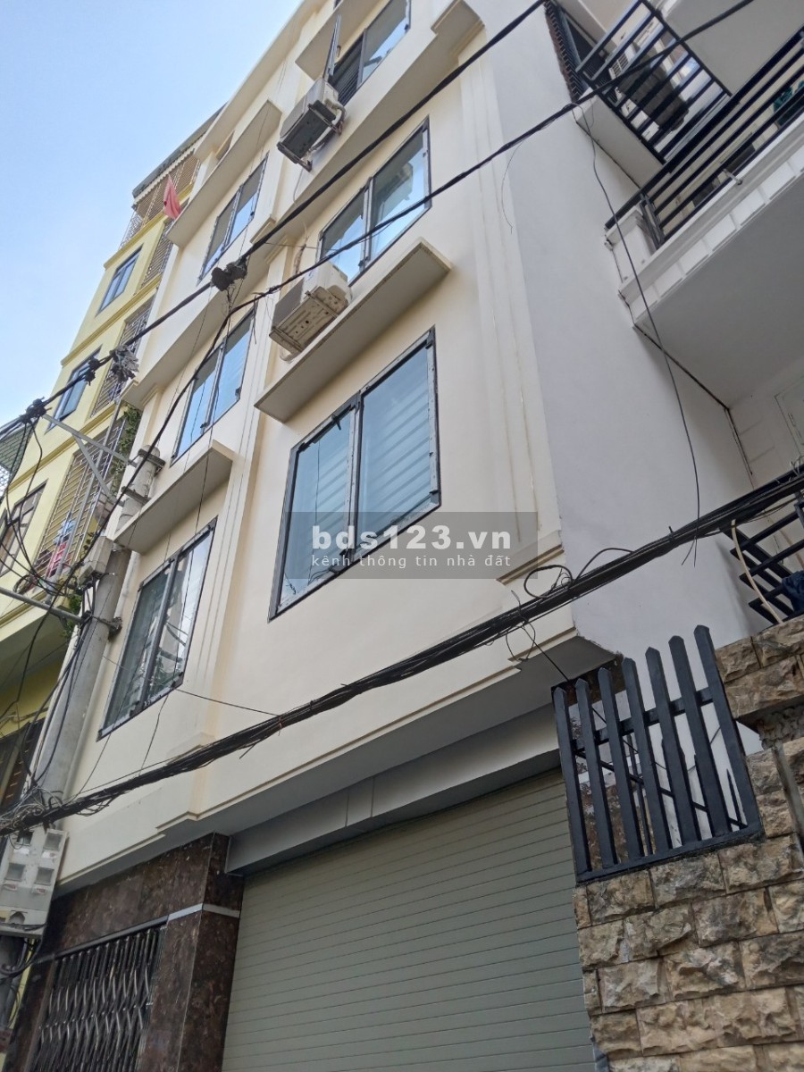 Bán căn nhà 4 tầng quanh 4 tỷ tại Hà Cấu Quận Hà Đông ô tô đỗ cửa giá tốt đầu tư sinh lời