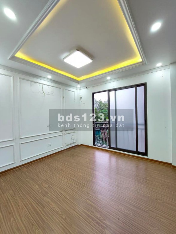 Bán nhà đẹp nhất Nam Dư, dt 86m2, mt 5m kinh doanh sầm uất dòng tiền 300 triệu/năm, nhỉnh 14 tỷ