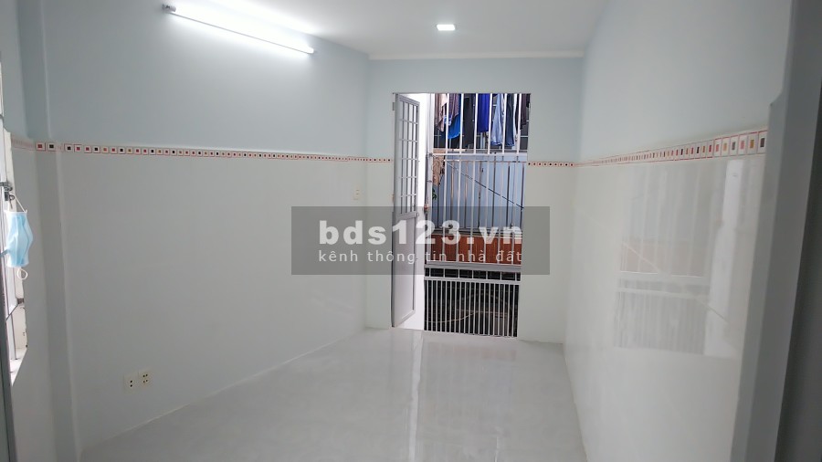 Bán nhà có sổ hồng hẻm 154 Âu Dương Lân P3, Quận 8 nhà mới vào ở ngay giá tốt