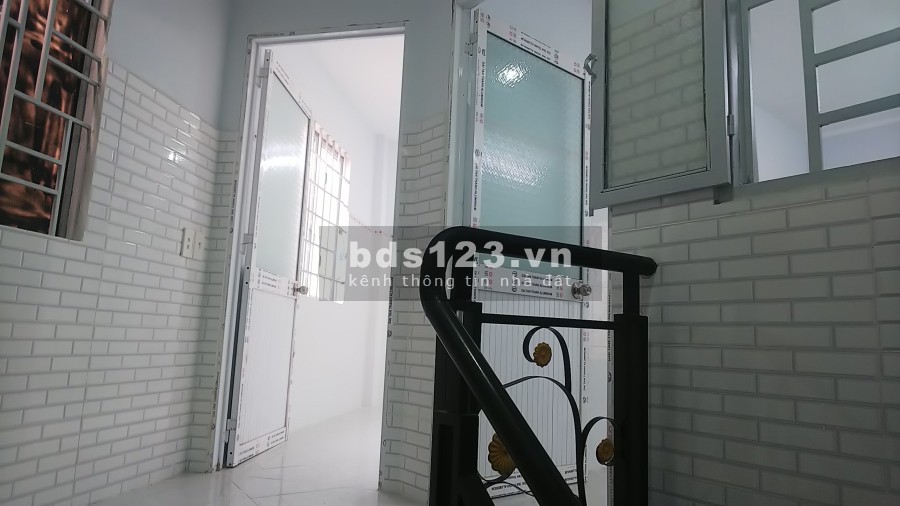 Bán nhà có sổ hồng hẻm 154 Âu Dương Lân P3, Quận 8 nhà mới vào ở ngay giá tốt