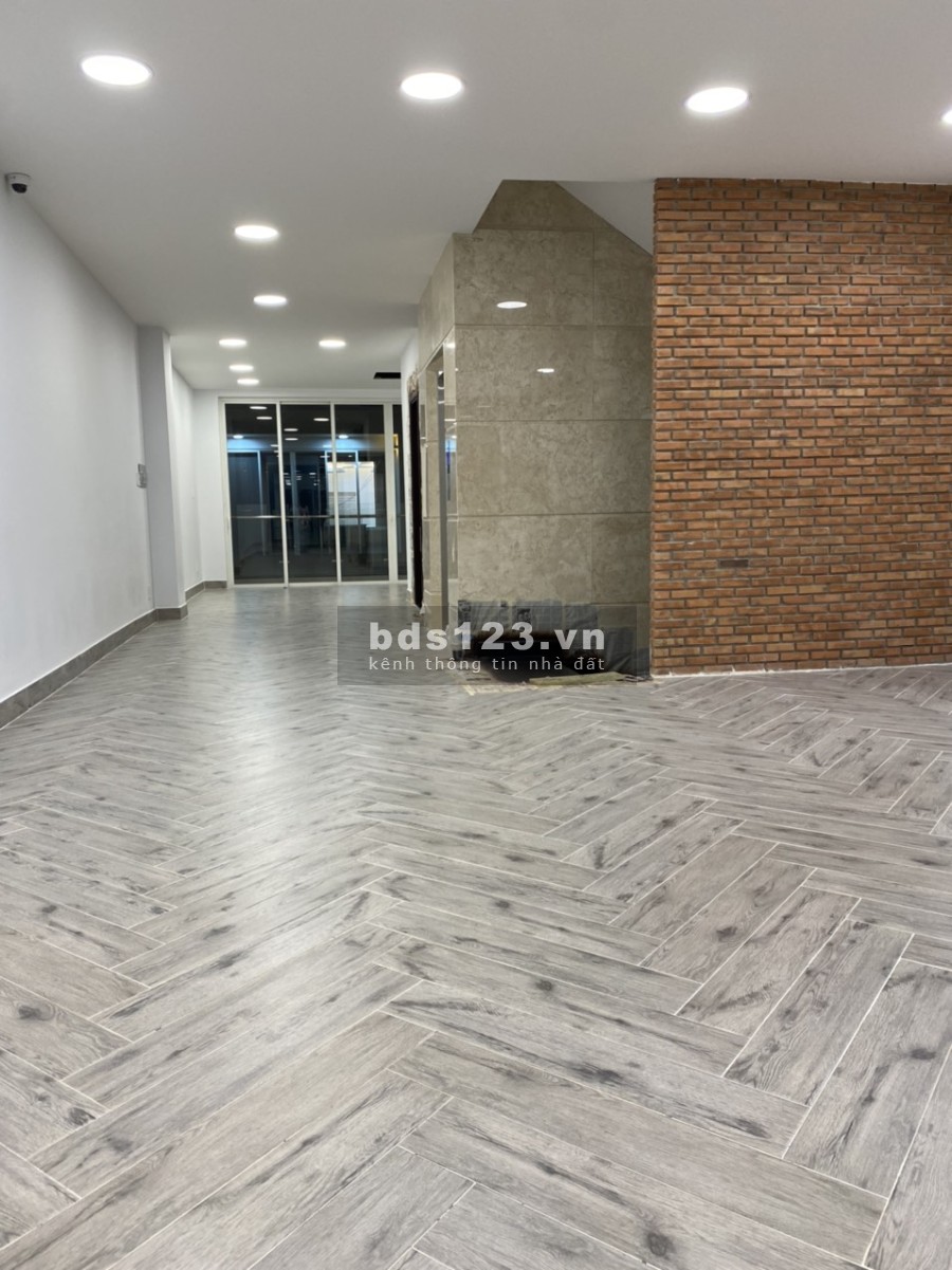 Shophouse Saritown cho thuê nhà hoàn thiện, có thang máy. Liên hệ 0932 689 228