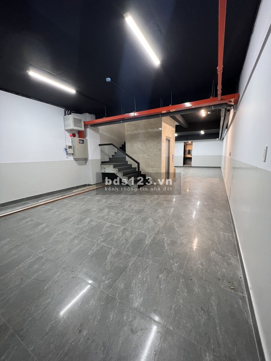 Shophouse Saritown cho thuê nhà hoàn thiện, có thang máy. Liên hệ 0932 689 228