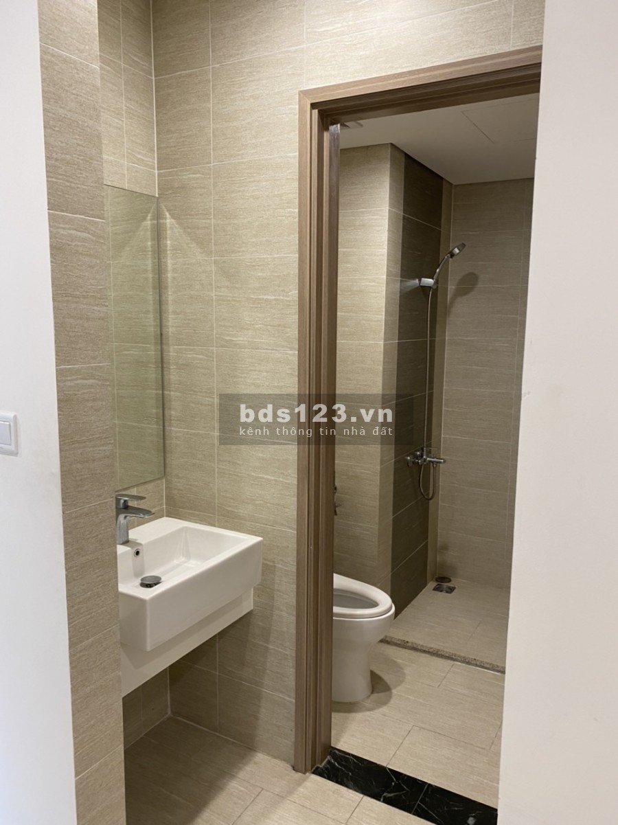 Cần bán chung cư 2PN 1WC full nội thất 61m2 rẻ nhất VinHomes Ocean Park Gia Lâm