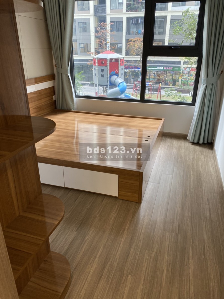 Cần bán chung cư 2PN 1WC full nội thất 61m2 rẻ nhất VinHomes Ocean Park Gia Lâm