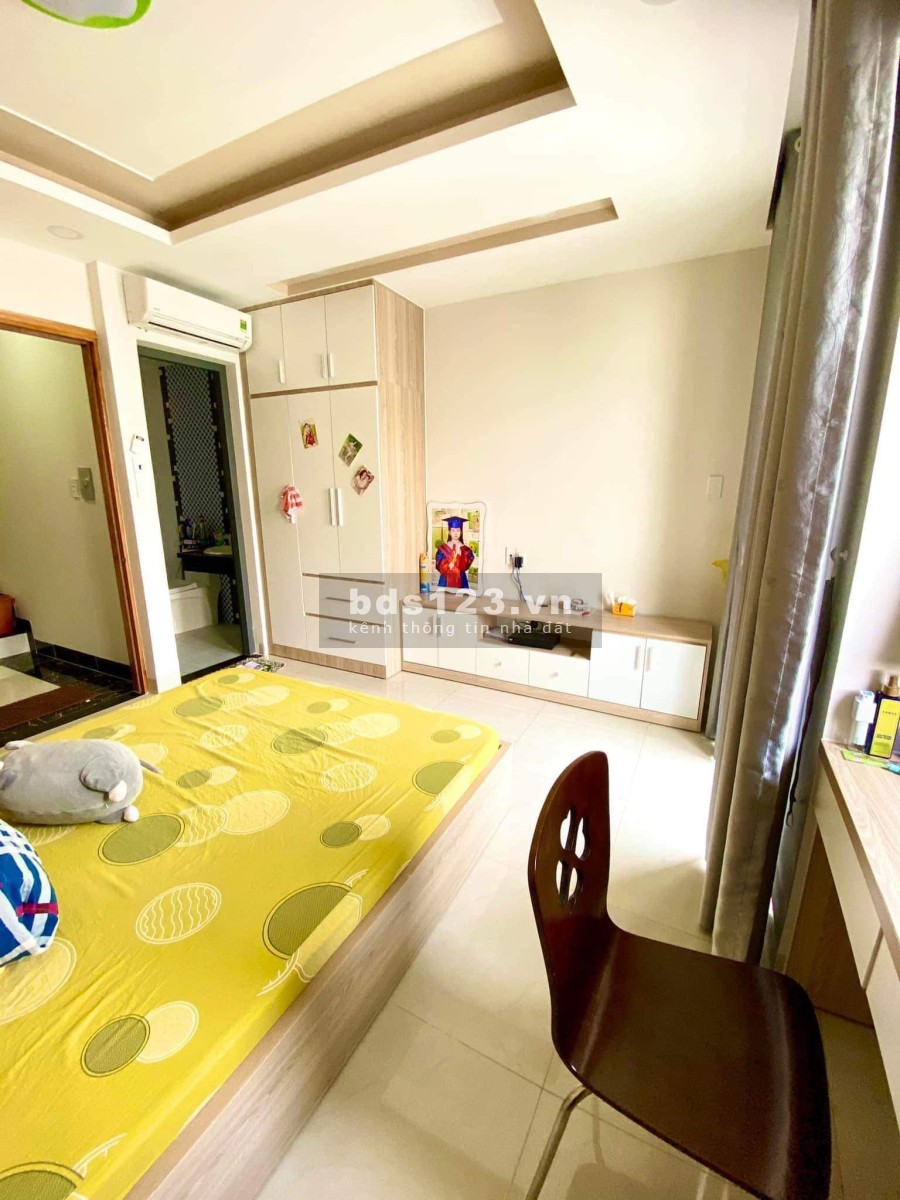 Bán nhà nguyên căn đường Tô Hiệu sổ hồng riêng hẻm xe hơi, diện tích 48m2, giá tốt