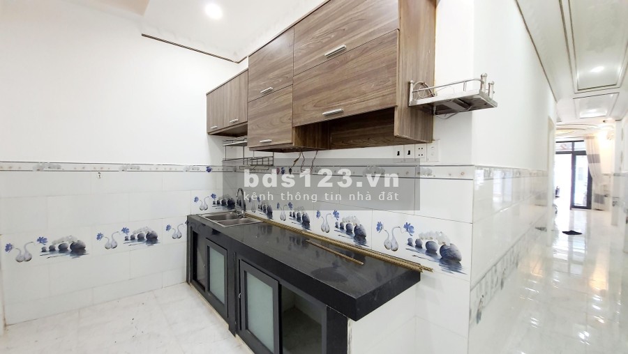 Bán nhà mới, hẻm xe hơi, gần trục đường Phú Thuận, Quận 7 giá bán nhanh 5.98 tỷ