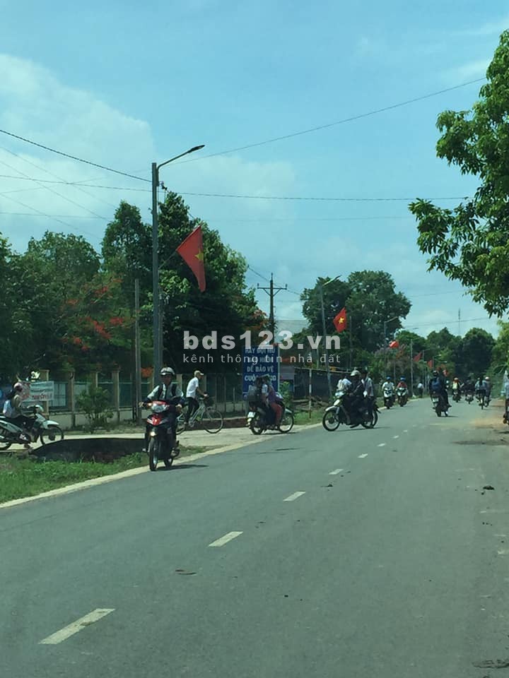 Đất liền kề khu công nghiệp Chơn Thành, đường DT 756B, giá 450 triệu đầu tư sinh lời