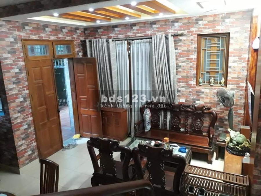 Bán nhà nguyên căn Hồ Tùng Mậu đúc kiên cố 6 tầng giá dưới 5 tỷ, khu dân cư đông đúc