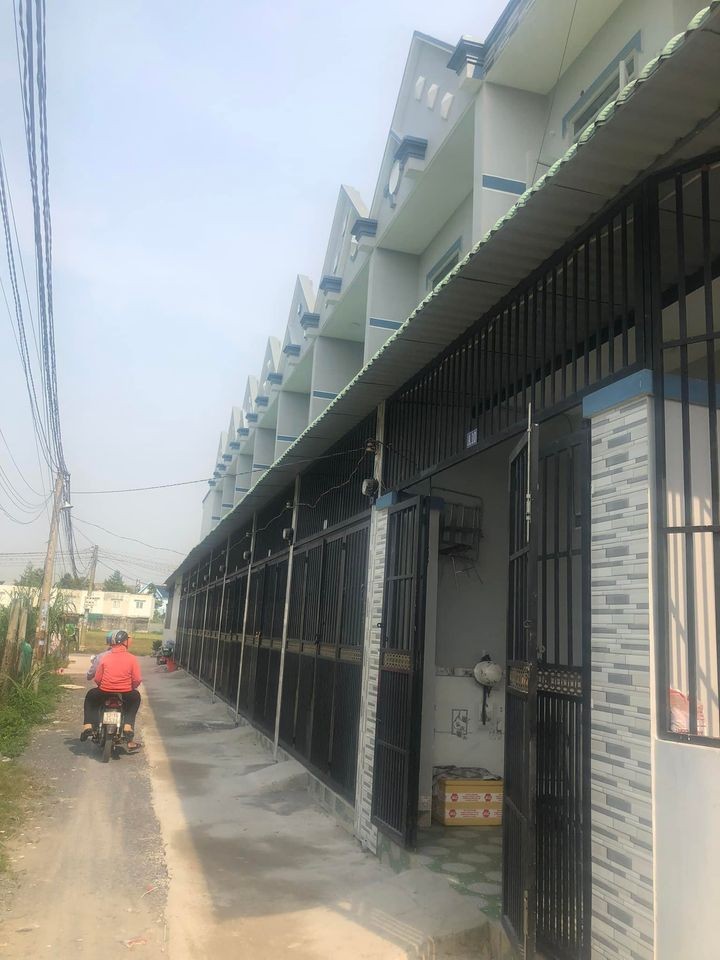 Chính chủ cần bán miếng đất diện tích 100m2 (5x20) Thổ cư 100%. Giá 1tỷ3. 0938826333.