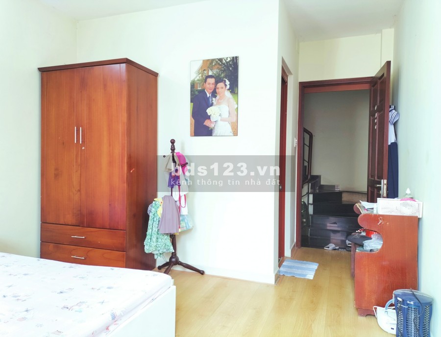 Bán nhà HXH 8M đường Hoàng Văn Thụ 42m2 5 tầng phường 8 Phú Nhuận