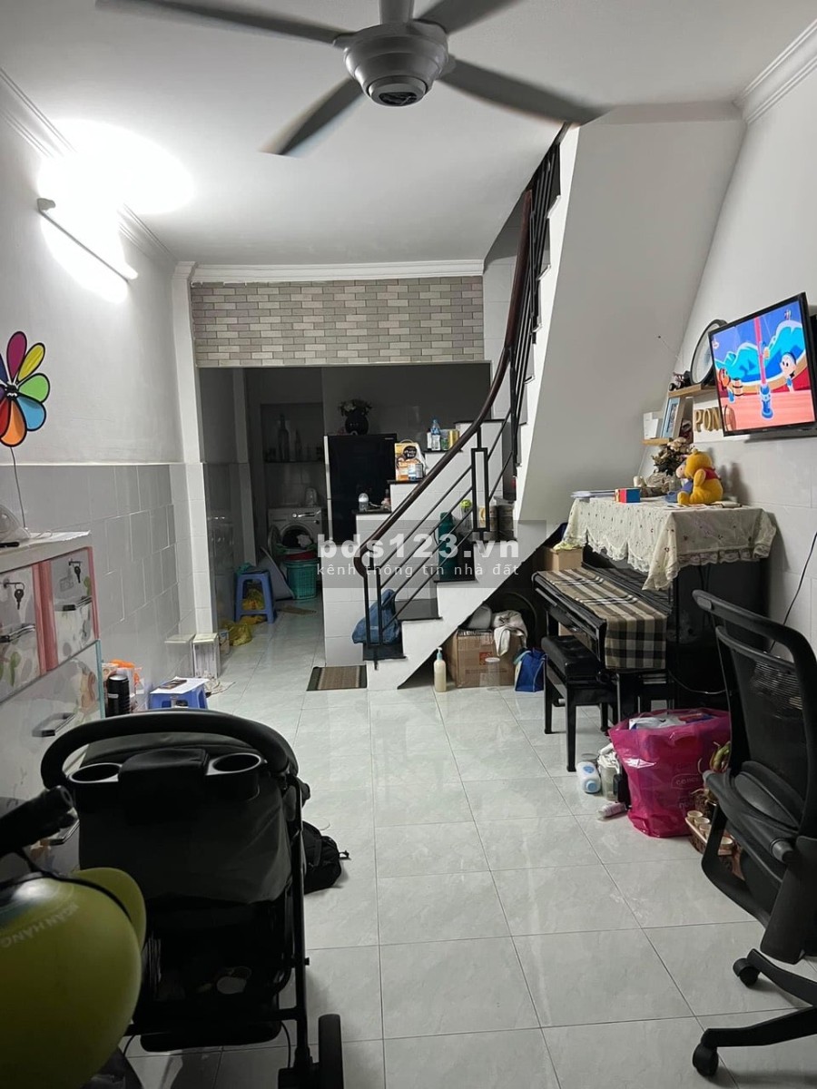 Hẻm ô tô thông ngang 4.5mx12m Năm Châu, giá nhỉnh 5 tỷ, pháp lý chính chủ, khu dân cư