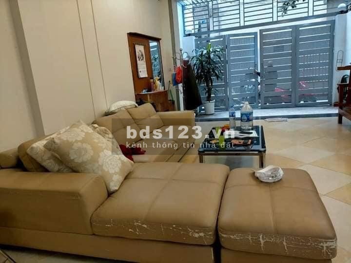 Bán nhà nguyên căn phố Giáp Nhát dtsd 78m2, 5 tầng đúc, nganng 4.5m, giá bán 5.9 tỷ, sổ sẵn
