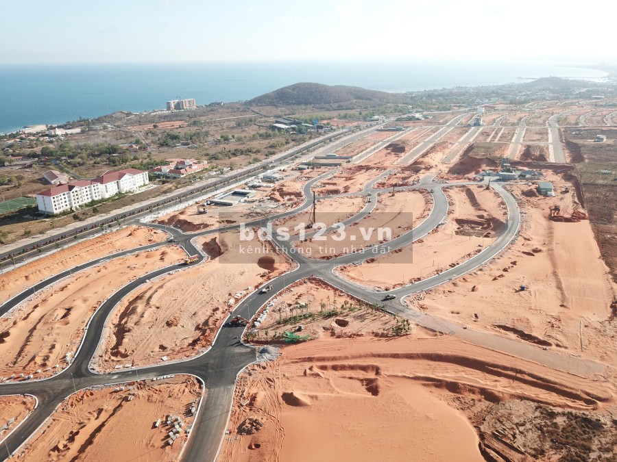 Bán 6 lô đất biển cuối cùng, Summerland Mũi Né. Vị trí đẹp trên đỉnh đồi, view biển. Giá cực tốt.