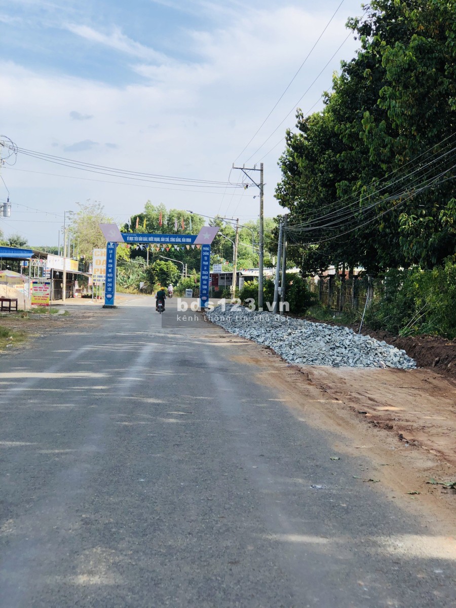 Đất nền Quang Minh Chơn Thành Bình Phước giá bán 400 triệu, liên hệ 0989243760