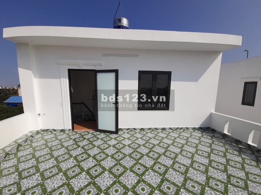 Bán nhà 8 căn Nam Phong, Hải An vị trí đắc địa, giá tốt liên hệ xem nhà 0569425008