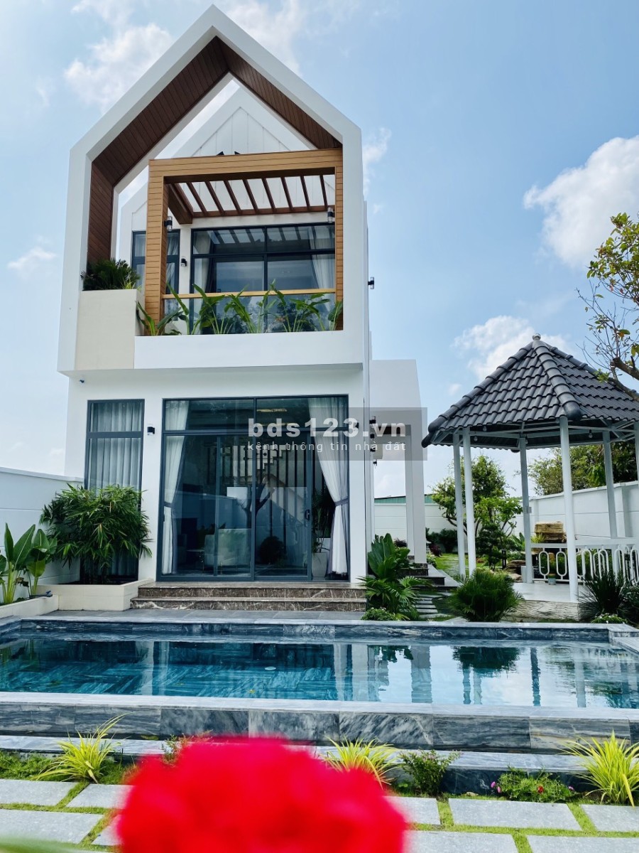 Nhà vườn TẶNG hồ bơi, hồ cá Koi, còn duy nhất 1 căn, ngân hàng hỗ trợ vay 50% lãi thấp