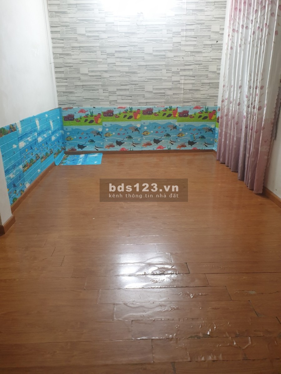 Cho thuê gấp nhà nguyên căn 1 lầu 3 pn 3 wc hẻm xe hơi gần ngã 4 Bà Điềm Phan Văn Hớn, 9 triệu/tháng