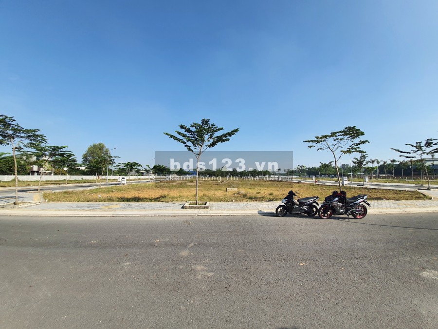 Bán đất giá đầu tư trung tâm thị xã Tân Uyên pháp lý rõ ràng, khu dân cư đông đúc